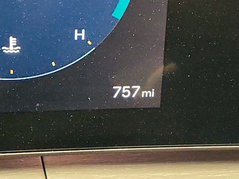 Used 2024 Hyundai Santa Fe Limited image 15