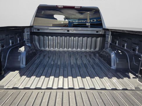 Used 2025 GMC Sierra 1500 SLT AWD/4WD image 14