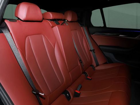 Used 2023 BMW X4 xDrive30i image 14