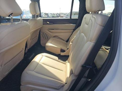 Used 2024 Jeep Grand Cherokee L Limited w/ Black Appearance Package image 6