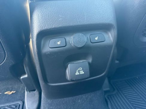 Used 2015 Kia Sorento SX FWD image 43