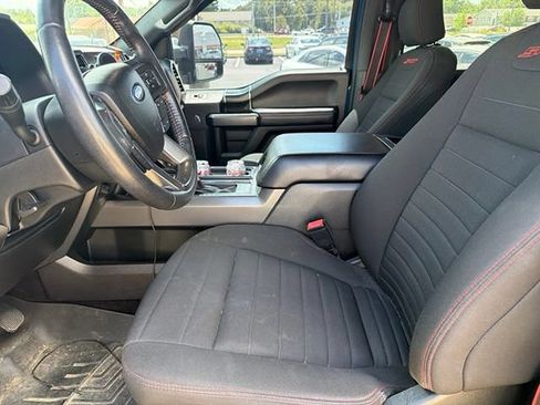 Used 2018 Ford F150 XLT w/ Equipment Group 302A Luxury AWD/4WD image 4