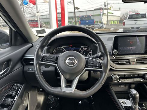 Used 2023 Nissan Altima 2.5 SR image 10