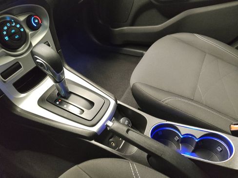 Used 2018 Ford Fiesta SE image 26