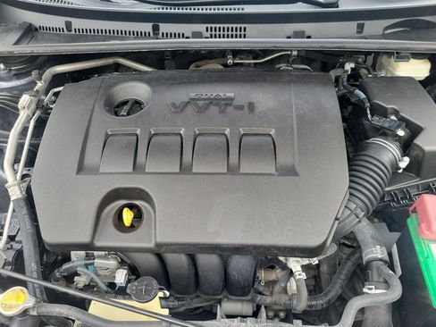 Used 2016 Toyota Corolla LE FWD image 33
