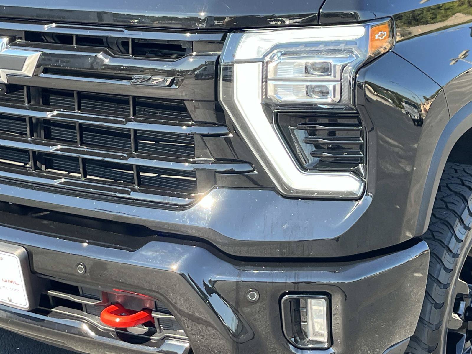 Used 2025 Chevrolet Silverado 2500 LTZ w/ LTZ Plus Package AWD/4WD image 11