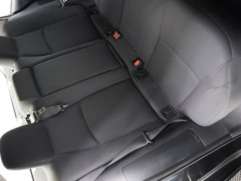 Used 2021 Toyota Corolla LE FWD image 8