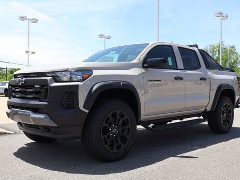 New 2026 Chevrolet Colorado Trail Boss w/ Midnight Edition AWD/4WD image 10