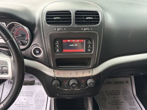 Used 2020 Dodge Journey SE w/ SE Popular Equipment Group FWD image 12