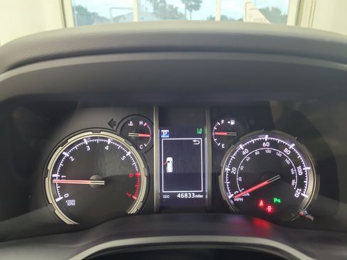 Certified 2021 Toyota 4Runner Nightshade AWD/4WD image 33