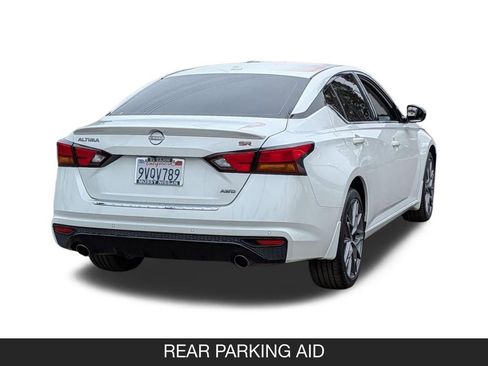 Used 2023 Nissan Altima 2.5 SR w/ SR Premium Package AWD/4WD image 9