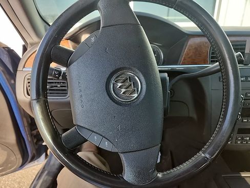 Used 2005 Buick LaCrosse CXL FWD image 12