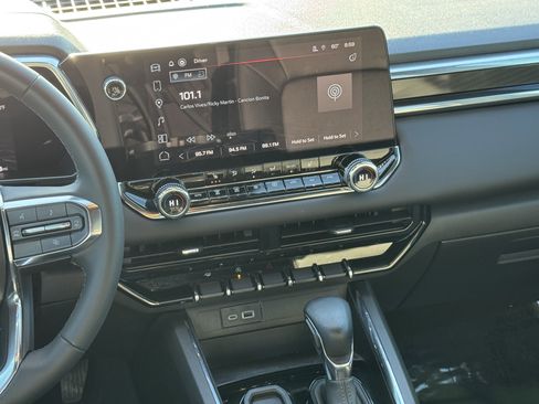 Used 2023 GMC Canyon Elevation w/ Elevation Premium Package image 17