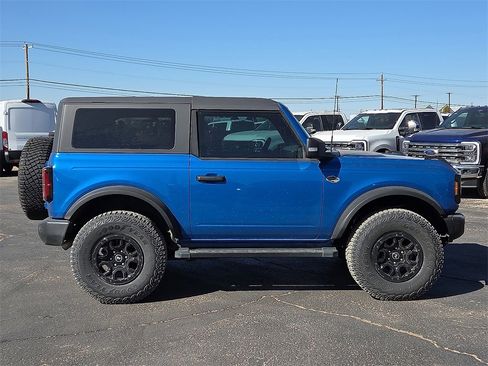 Certified 2023 Ford Bronco Wildtrak image 6