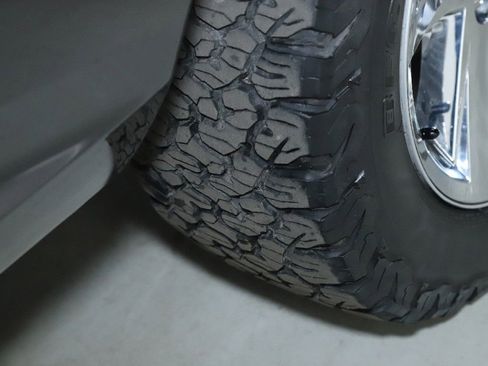 Used 2017 RAM 1500 Express w/ Express Value Package image 35