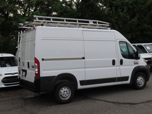 Used 2017 RAM ProMaster 2500 FWD image 6