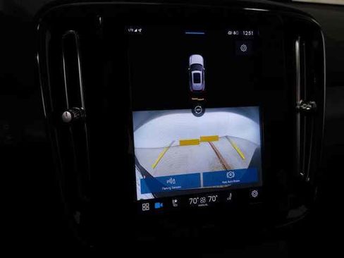 Used 2023 Volvo XC40 Recharge Plus w/ Protection Package Premier image 29