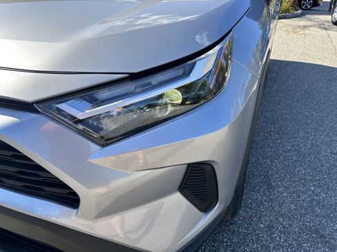 Used 2024 Toyota RAV4 LE image 9