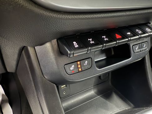 Used 2017 Chevrolet Colorado ZR2 image 20