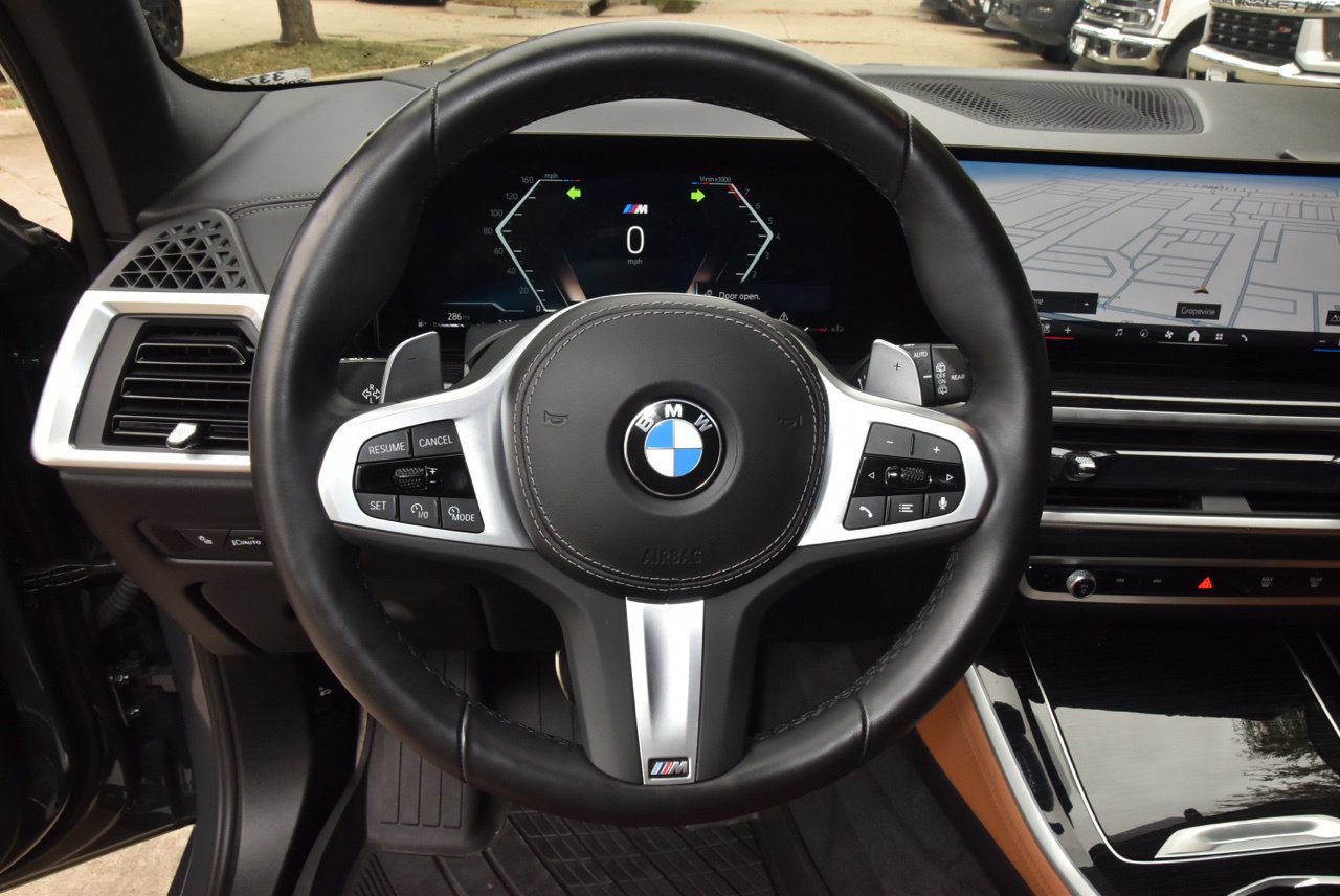 Used 2025 BMW X5 xDrive40i w/ M Sport Package AWD/4WD image 22