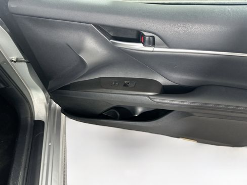 Used 2024 Toyota Camry XSE image 30