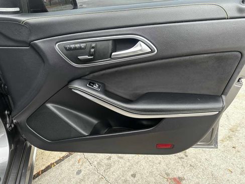 Used 2014 Mercedes-Benz CLA 250 4MATIC w/ Edition 1 Package image 21