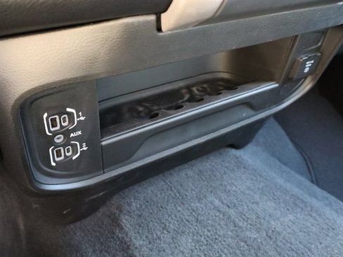 Used 2024 RAM 2500 Laramie w/ Safety Group image 29