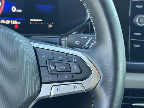 Used 2022 Volkswagen Taos SE w/ IQ.Drive SE Package image 22