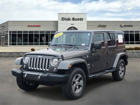 Used 2017 Jeep Wrangler Unlimited Sahara w/ Connectivity Group image 2