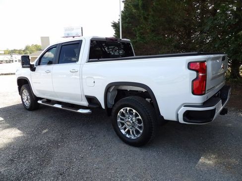 Used 2025 Chevrolet Silverado 2500 LT w/ Z71 Chrome Sport Edition AWD/4WD image 3