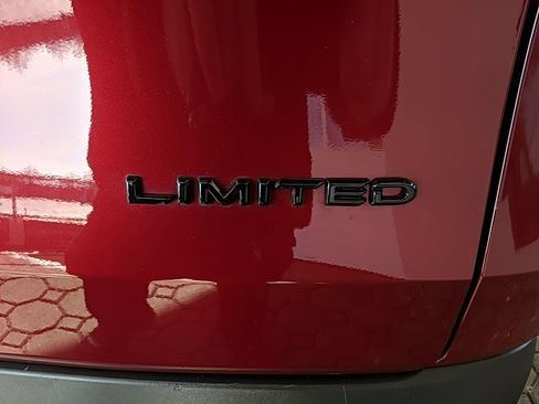 Used 2024 Toyota Grand Highlander Limited image 8