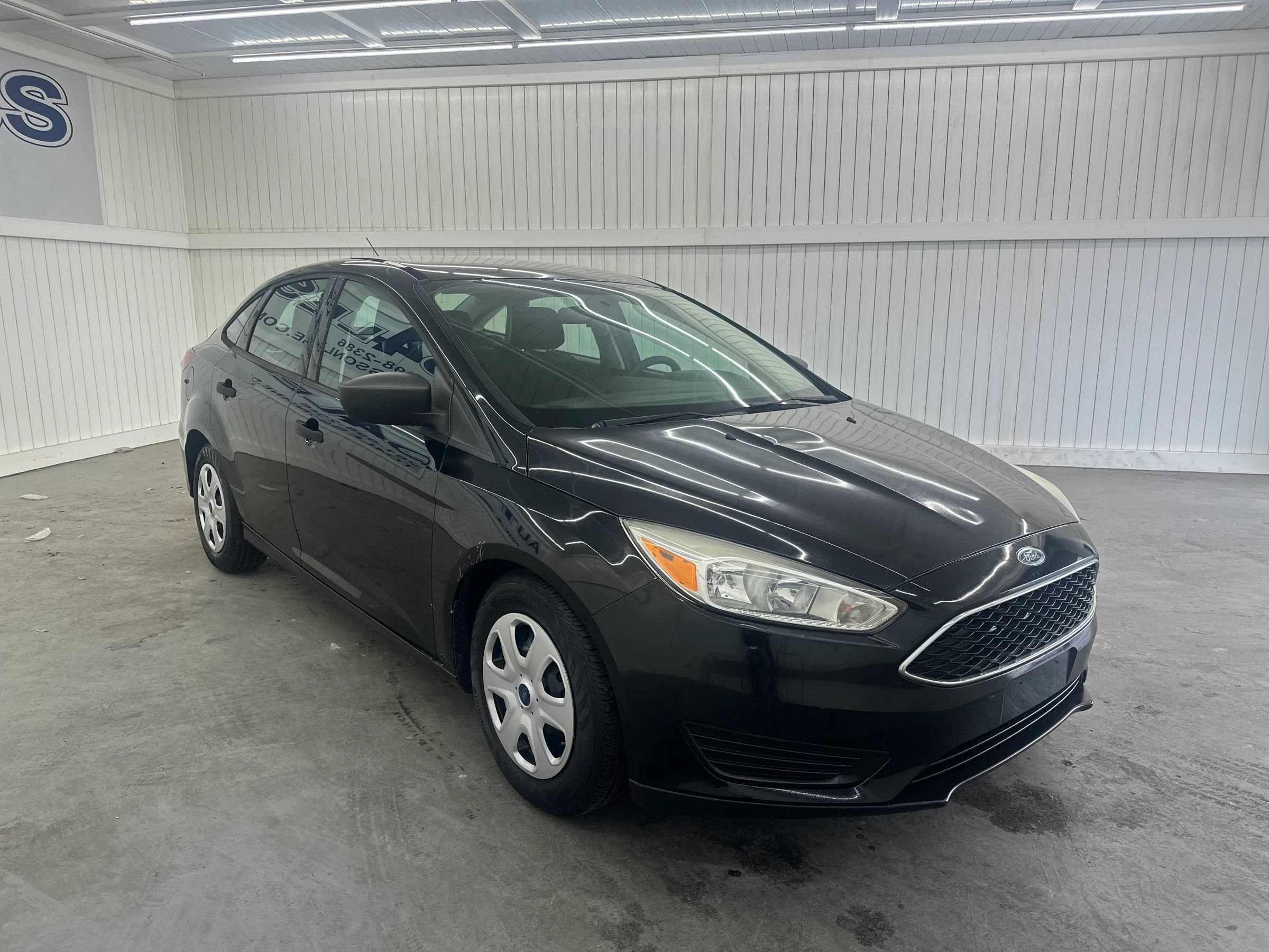 Used 2017 Ford Focus S FWD image 3