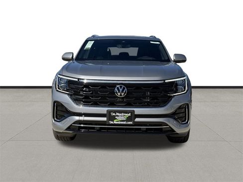 New 2026 Volkswagen Atlas Cross Sport SEL Premium R-Line image 2