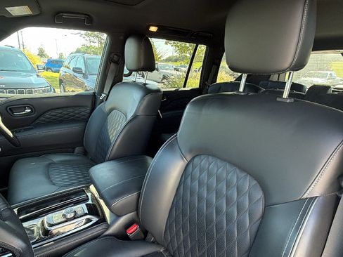 Used 2024 INFINITI QX80 Sensory AWD/4WD image 18