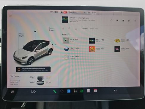Used 2021 Tesla Model Y Long Range AWD/4WD image 13