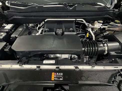 Used 2025 Chevrolet Colorado ZR2 w/ Technology Package image 41