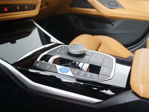 Used 2023 BMW i4 eDrive35 image 20