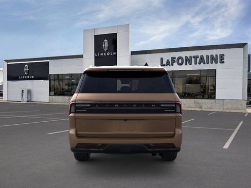 New 2026 Lincoln Navigator L Black Label AWD/4WD image 5