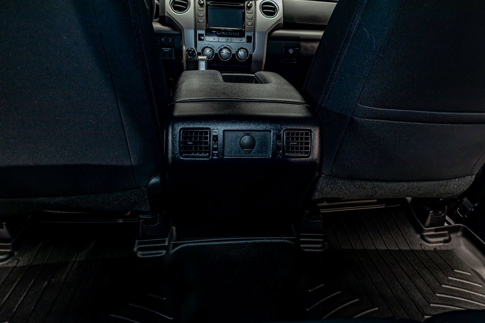 Used 2019 Toyota Tundra SR5 w/ SR5 Upgrade Package AWD/4WD image 22