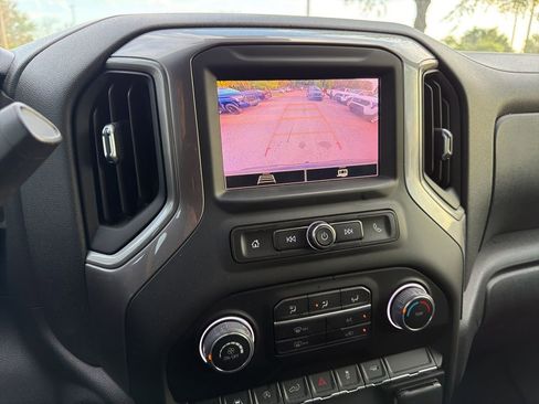 Used 2022 Chevrolet Silverado 1500 Custom image 11