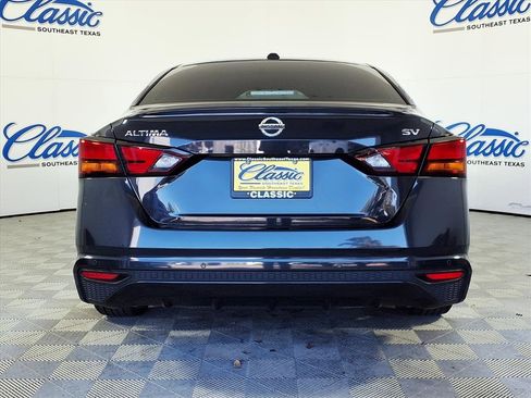 Used 2021 Nissan Altima 2.5 SV image 4
