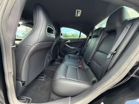 Used 2014 Mercedes-Benz CLA 250 image 11