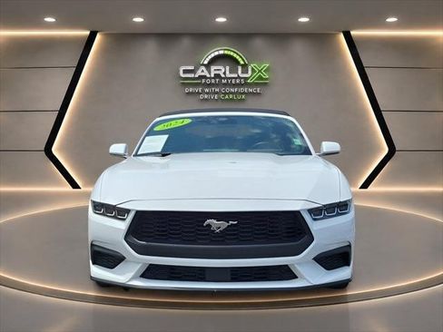 Used 2024 Ford Mustang Convertible RWD image 2