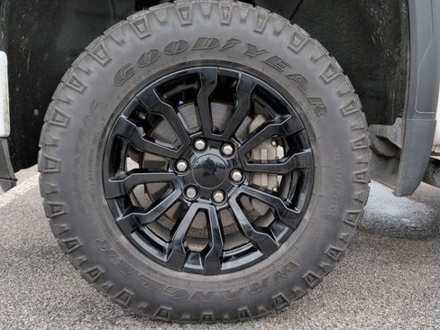 Used 2020 GMC Sierra 1500 AT4 w/ AT4 Premium Package AWD/4WD image 39