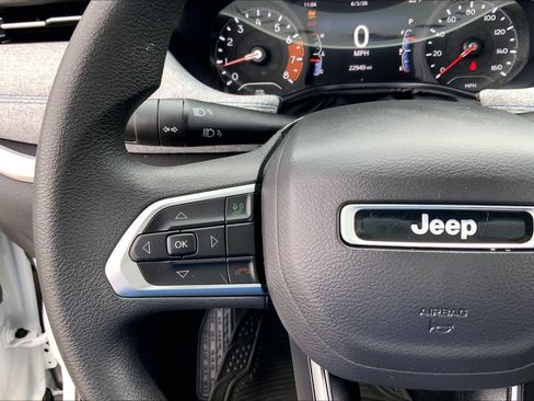Used 2024 Jeep Compass Sport AWD/4WD image 19