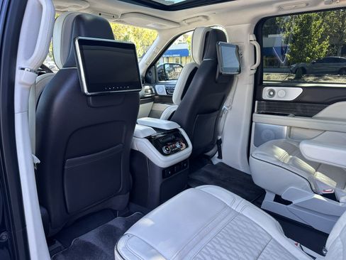 Used 2018 Lincoln Navigator L Black Label w/ Cargo Package AWD/4WD image 26