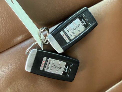 Used 2017 Acura MDX SH-AWD w/ Technology Package image 19