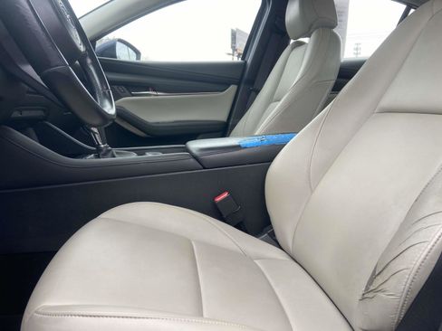 Used 2019 MAZDA MAZDA3 Sedan image 16