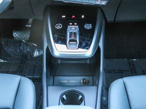 Used 2025 Audi Q4 e-tron Premium w/ Convenience Package image 14