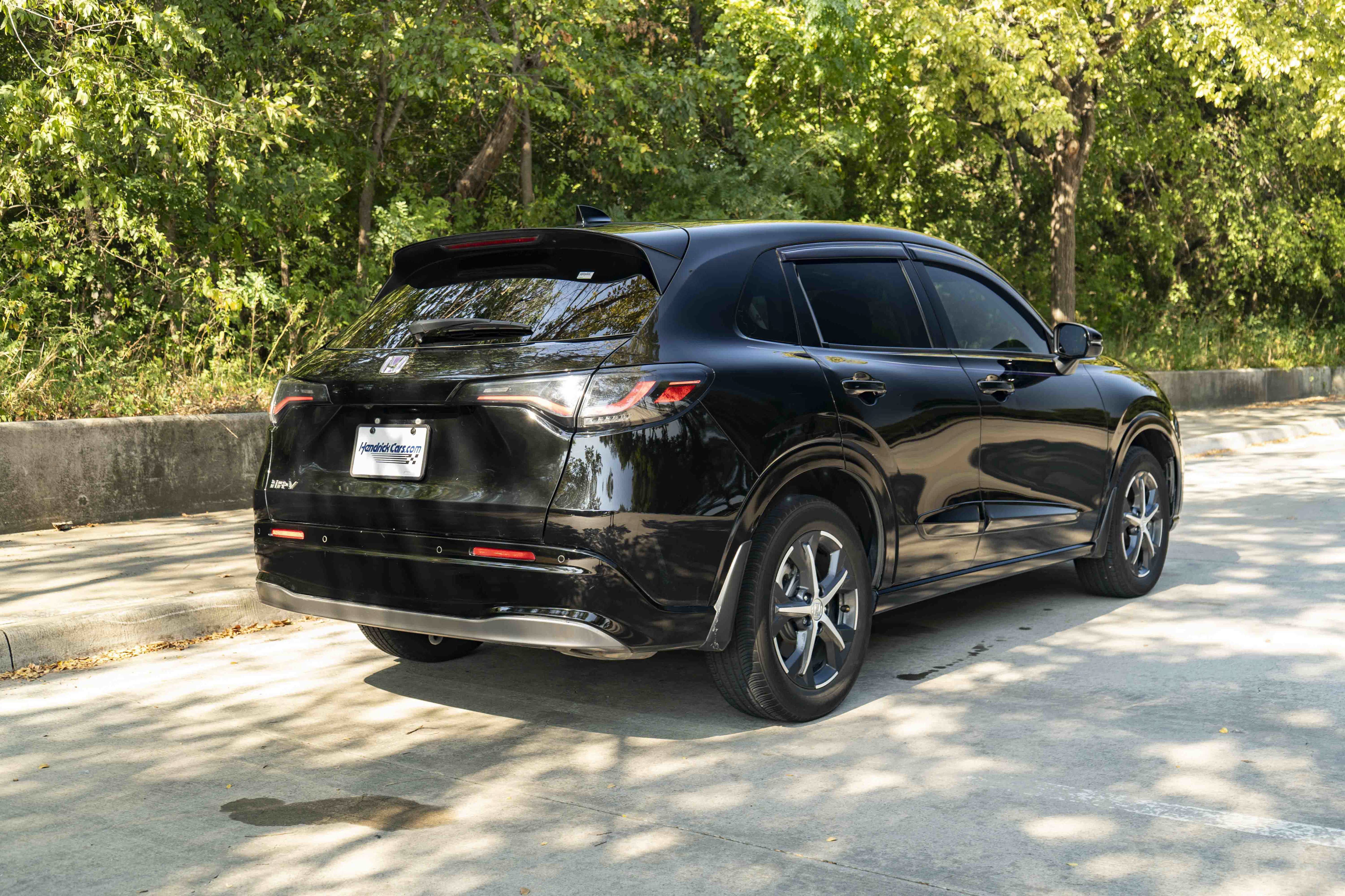 Used 2023 Honda HR-V EX-L image 9